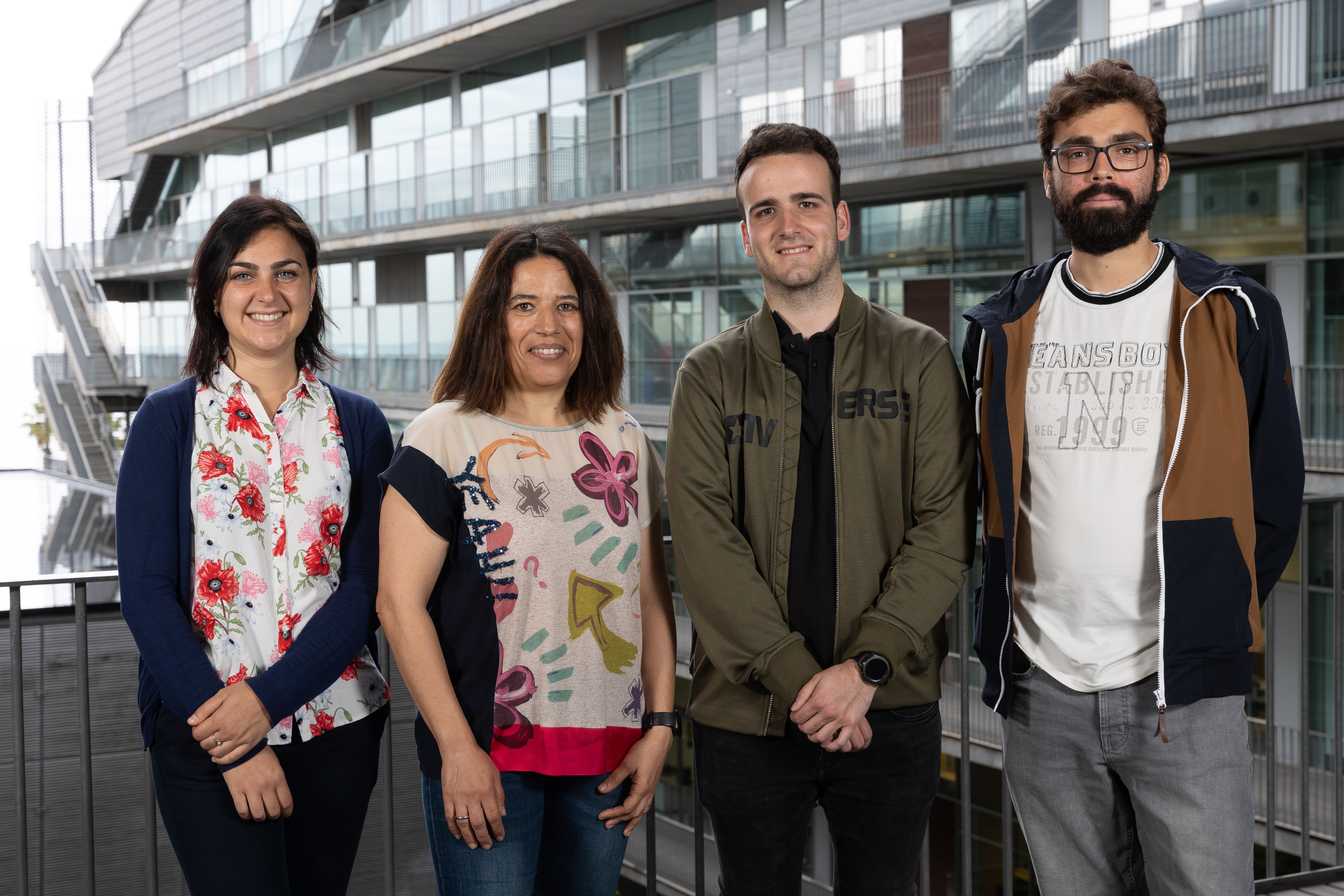 Research group of the study led by Elena Bosch, current leader of the Population Evolutionary Genetics group at IBE. From left to right: Barbara Sinigaglia, Elena Bosch, Jorge Escudero, and Jorge Garcia. Imatge inicial - Research group of the study led by Elena Bosch, current leader of the Population Evolutionary Genetics group at IBE. From left to right: Barbara Sinigaglia, Elena Bosch, Jorge Escudero, and Jorge Garcia.