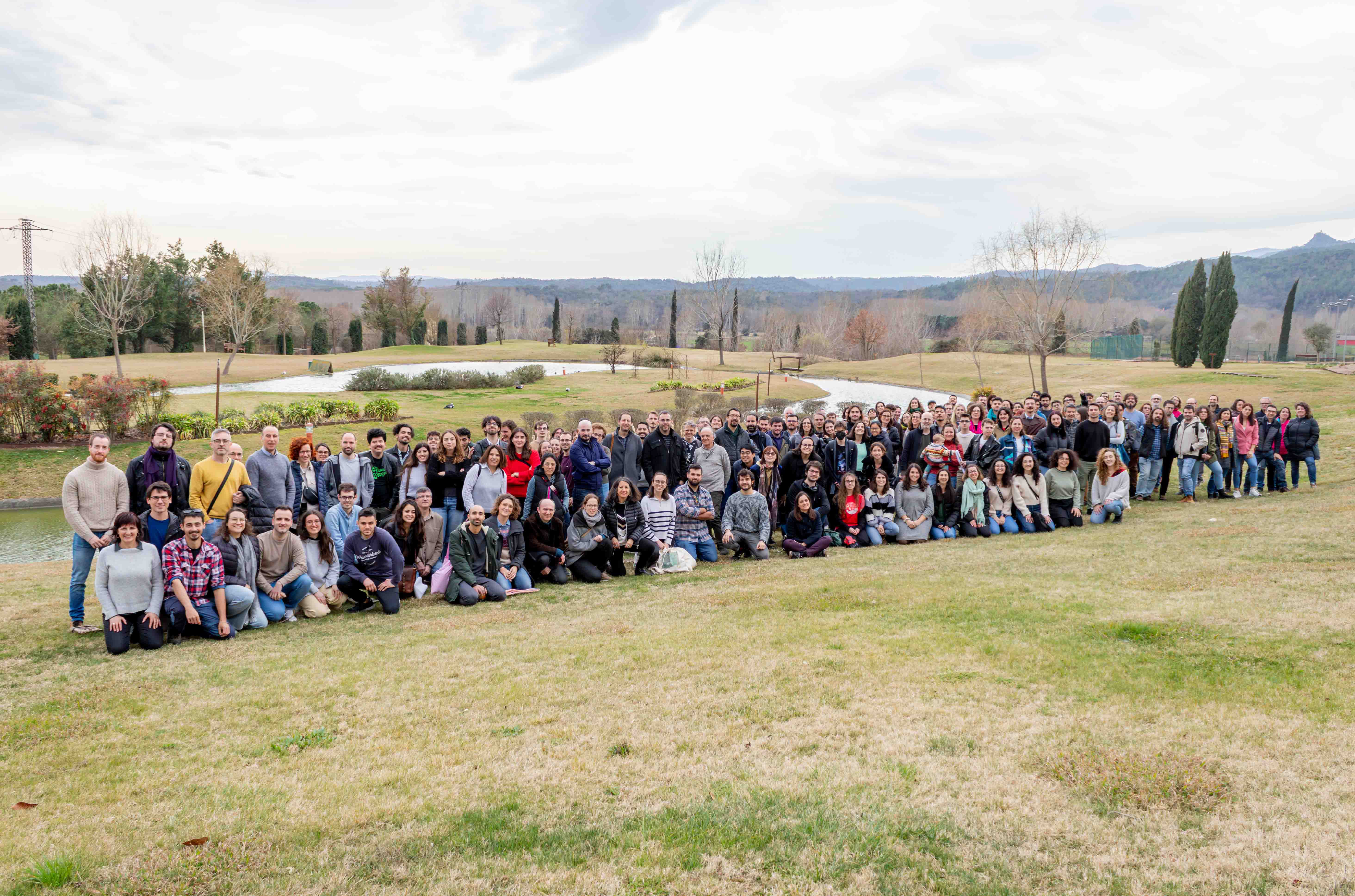 Personal del Instituto de Biología Evolutiva (IBE; CSIC-UPF) y del Instituto Catalán de Paleontología Miquel Crusafont (ICP-CERCA) en el retiro que se celebró a finales de febrero en Santa Coloma de Farners (Pilar Rodríguez – Responsable de Comunicación del IBE). Imatge inicial - Personal del Instituto de Biología Evolutiva (IBE; CSIC-UPF) y del Instituto Catalán de Paleontología Miquel Crusafont (ICP-CERCA) en el retiro que se celebró a finales de febrero en Santa Coloma de Farners (Pilar Rodríguez – Responsable de Comunicación del IBE).